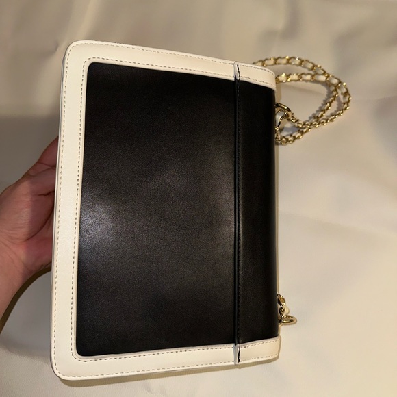 JustFab Paneled Shoulder Bag Used for One Occasion - Picture 4 of 6